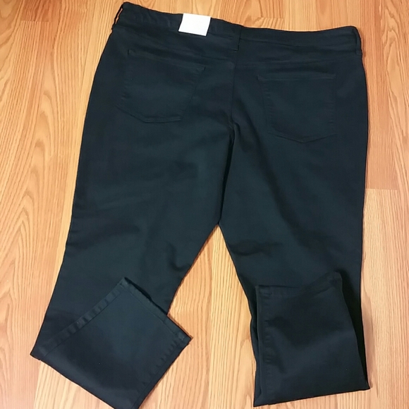 Universal tread New Size 18 Hi-rise Skinny - Picture 5 of 7